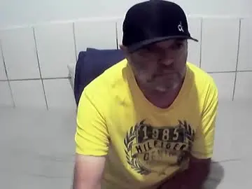 Chaturbate Live Sex Cam of augustopierdona26