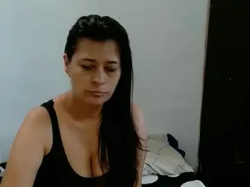 Chaturbate Nude Webcam of adriana_milf