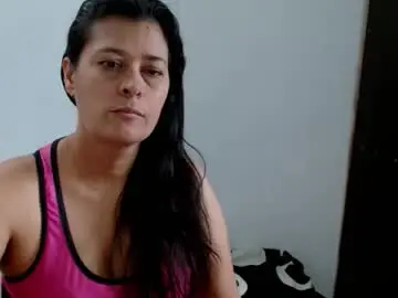Chaturbate Best live sex cam show of adriana_milf