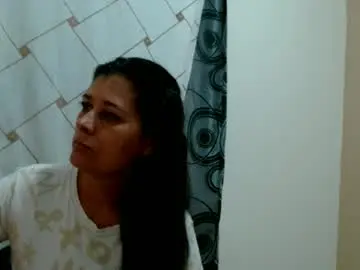 Chaturbate Free Live Porn of adriana_milf