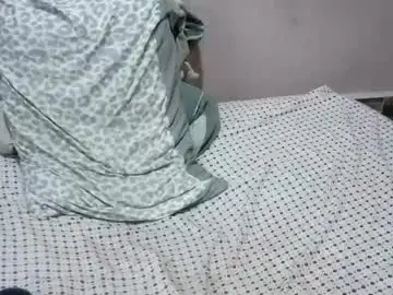 Chaturbate Free Live Porn of squirtypussie