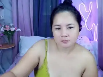 Chaturbate Nude Webcam of urasianbigpussyx