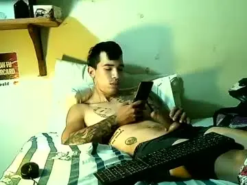 Chaturbate Watch Live Sex Cams of yeisoncastellanos1999