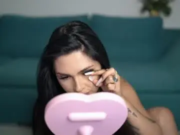 Chaturbate Adult Video Chat of naughtycleo