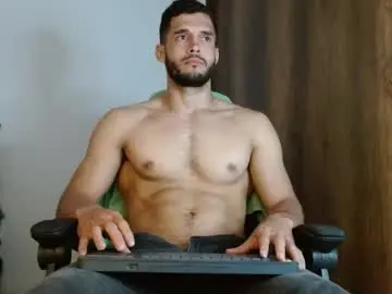 Chaturbate Free Live Porn of noah_jhonsonn