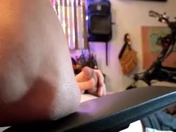 Chaturbate Free Porn Cam of str8foryouguy