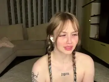 Chaturbate Live Sex Cam of hip_hop_baby