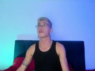 Chaturbate Watch Live Sex Cams of ianwayne_