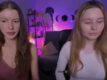 Chaturbate Watch Live Sex Cams of khloebeauty
