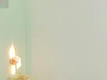 Chaturbate Live Sex of maddisonevanns