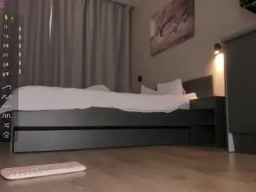 Chaturbate Free Live Porn of miraqqqwerty