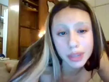 Chaturbate Sex Chat of 1800luckiegirl