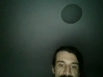 Chaturbate Live Sex Cam of bigjames_chicago