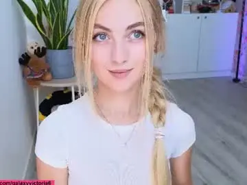 Chaturbate Live Porn of brilliantvictoria
