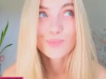 Chaturbate Live Porn of brilliantvictoria