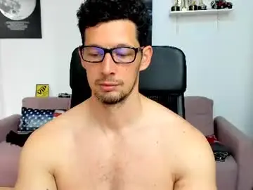 Chaturbate Live Sex Cam of brutusk1