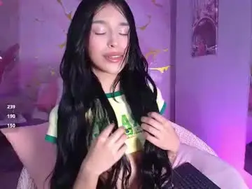 Chaturbate Nude Webcam of ambar_lanie