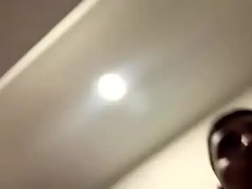 Chaturbate Adult Webcam of y0ungwithbrowndick