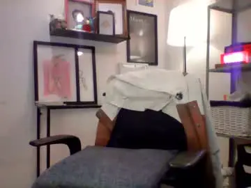 Chaturbate Live Sex Cam of benito_alfonso
