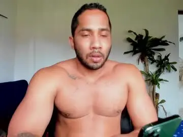 Chaturbate Best live sex cam show of cristobal12cock