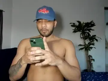 Chaturbate Live Sex of cristobal12cock