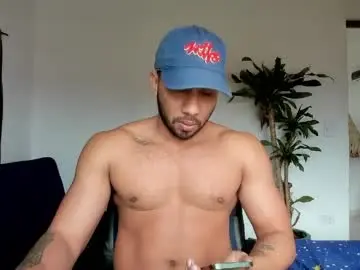 Chaturbate Live Sex of cristobal12cock
