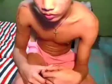 Chaturbate Free Porn Cam of hugecockjames09
