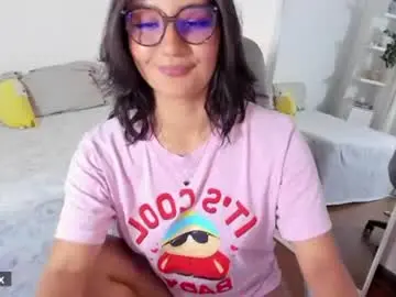 Chaturbate Sex Chat of martiiinaa_