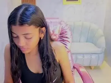 Chaturbate Live Sex Cam of valentina_gomez_s