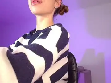 Chaturbate Free Live Porn of alina_lee01