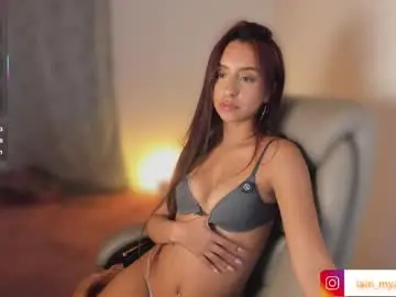 Chaturbate Free Live Porn of myaa_girl