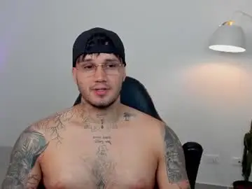 Chaturbate Adult Video Chat of deymon_scott
