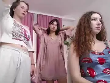 Chaturbate Watch Live Sex Cams of julie_meow246