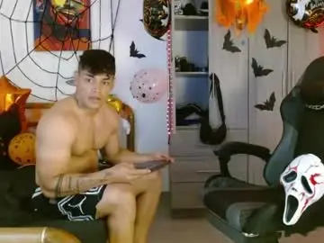 Chaturbate Free Porn Cam of liamtravis__1