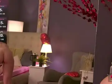 Chaturbate Adult Video Chat of senigrandeee