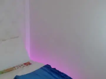 Chaturbate Live Sex Cam of crystal_watson0
