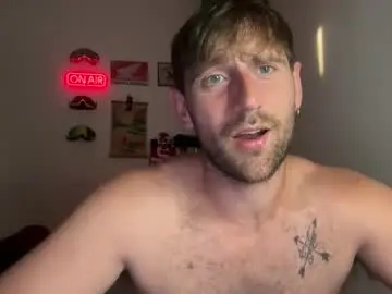 Chaturbate Live Porn of lukegunn22