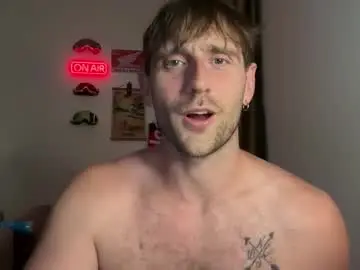 Chaturbate Best live sex cam show of lukegunn22