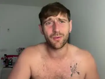 Chaturbate Live Sex Cam of lukegunn22
