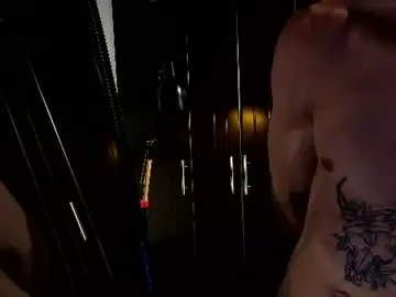 Chaturbate Live Sex of metatron_muscle