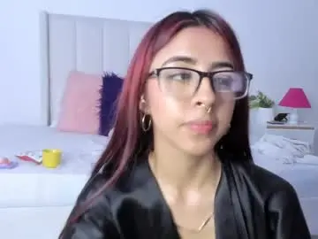 Chaturbate Nude Webcam of mirandaa_rogers