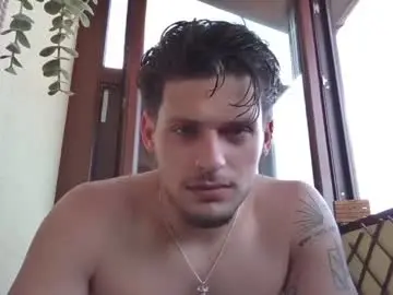 Chaturbate Live Porn of roberto_twink1