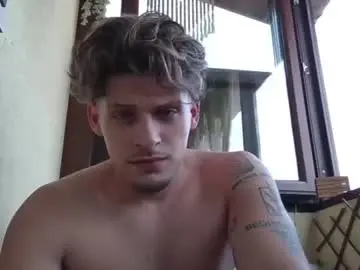 Chaturbate Free Porn Cam of roberto_twink1