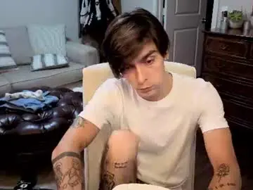 Chaturbate Free Porn Cam of str8whiteboy21