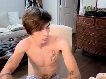 Chaturbate Live Sex Cam of str8whiteboy21