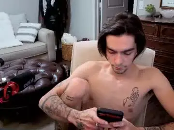 Chaturbate Free Porn Cam of str8whiteboy21