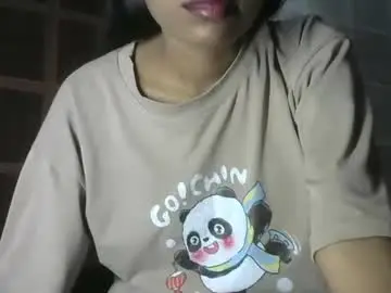 Chaturbate Live Sex Cam of avery_lust01