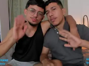 Chaturbate Live Sex Cam of boy_jerry