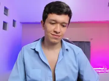 Chaturbate Live Sex Cam of ken_col