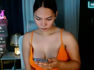 Chaturbate Live Sex Cam of violetasha